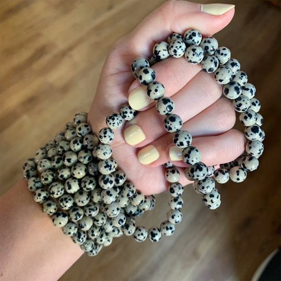 Dalmatian jasper 8mm beaded bracelet - Picture 1 of 3